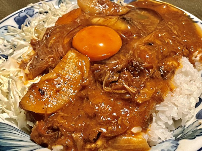 ほろほろスネ肉ワイン煮カレー 