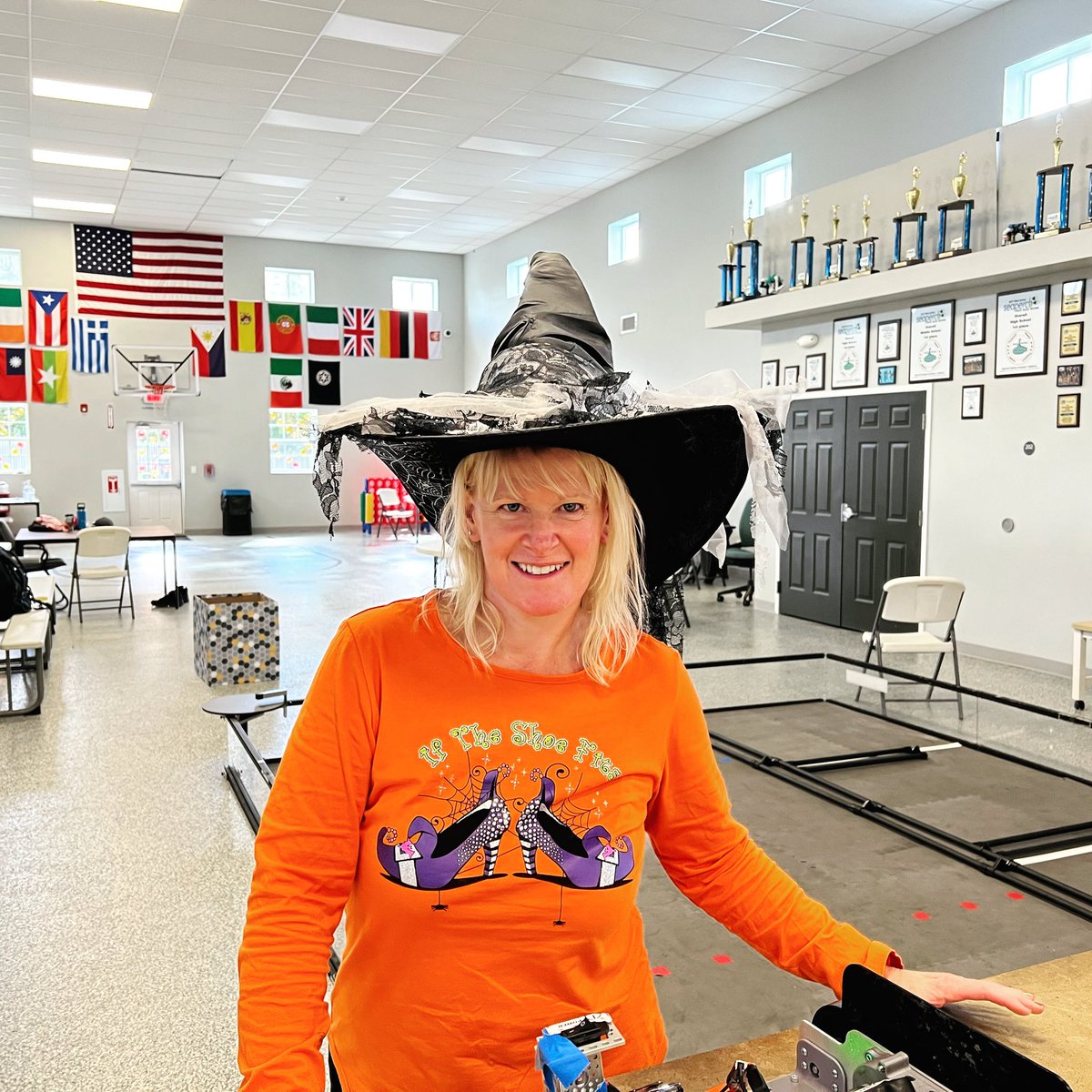 Spooky Mentor 🧙‍♀️🎃

Our mentor Liz dressed up with her witch hat for Halloween! What are you wearing for halloween? 🤔🎃

#halloween #robots #ftc #fun #omgrobots #witch #mentor