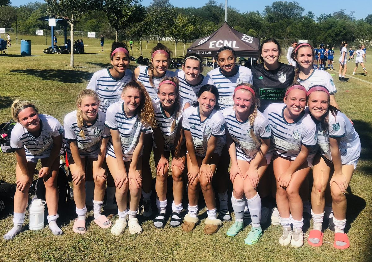 These ladies traveled down to San Antonio and Austin and fought hard to earn 4 points in the @EcnlTexas Conference this Halloween Weekend!  Every match facing multiple D1 commits. Are you starting to take notice College Coaches?  
💚💙⚽️