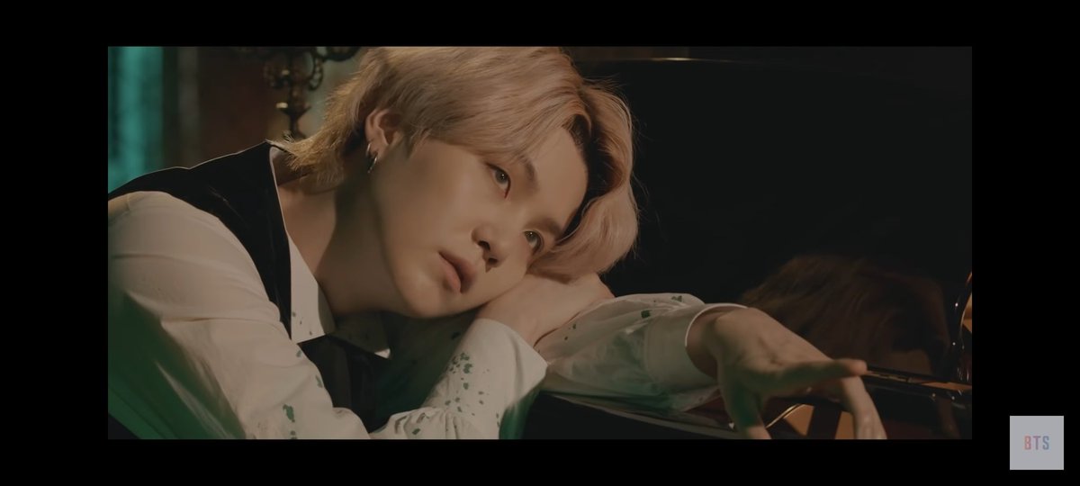 sonam54206176's tweet photo. New season greetings 2022 gives me goosebumps..🥵🥵🥵
RM - MAD SCIENTIST
JIN - HACKER
YOONGI - GRAY PIANIST
J-HOPE - STRATEGIC
😭😭😭💜💜💜💜💜💜 https://t.co/0DSWv0fKZF