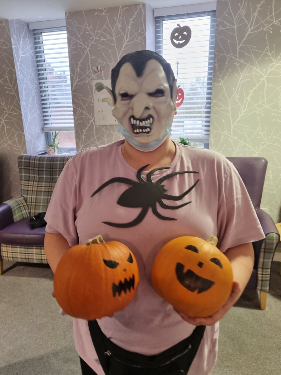 VidaHealthcare1's tweet photo. A Spooktacular day for staff and residents at Vida Hall and Vida Grange! Happy Halloween! 🎃🎃🎃

#VidaHall #VidaGrange #Harrogate https://t.co/uRuYFEspyJ