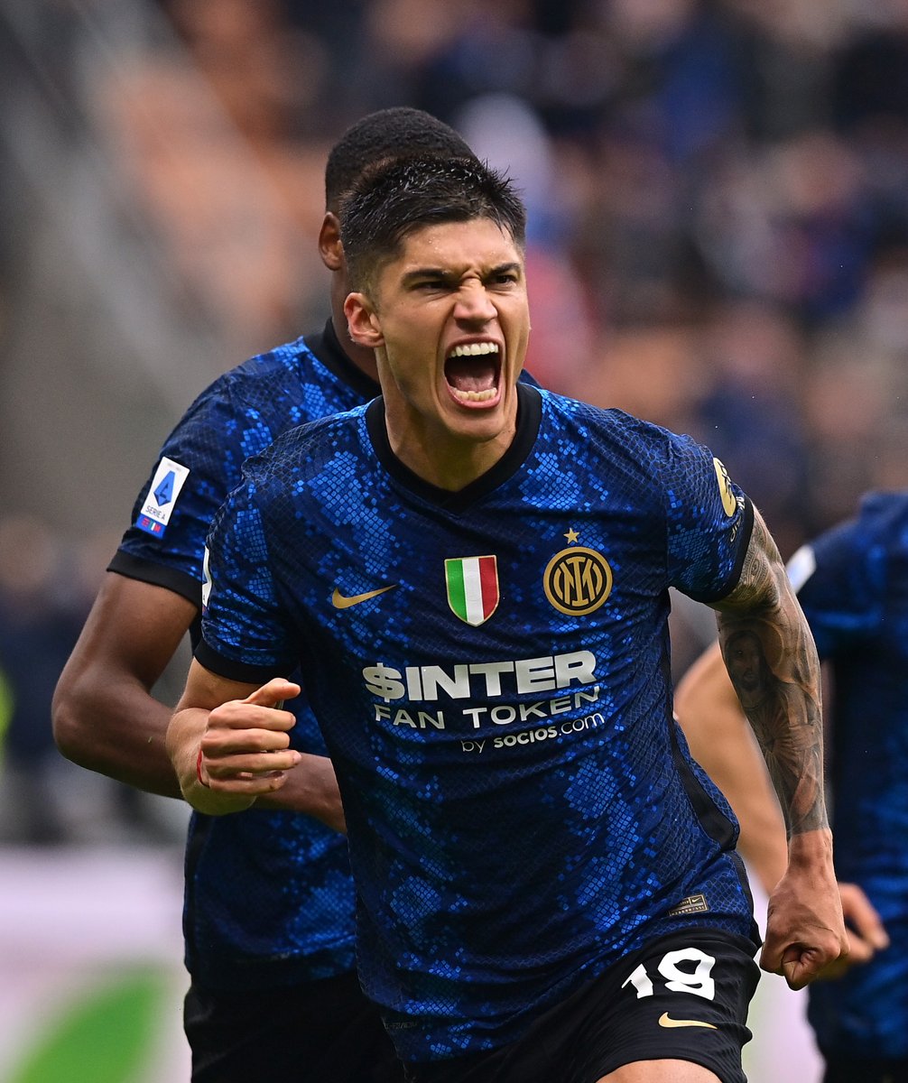 🎃 | HALLOWEEN 

Una vittoria da paura! 😱😱

#InterScaryCelebrations #InterHalloween