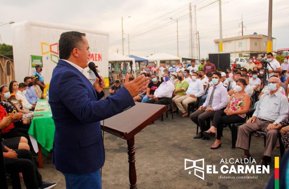 RodrigoMenaR's tweet photo. Inauguración!!                            Entregamos a la Población una obra que se solicitó hace décadas, luego de 30 años en cementerio general tiene un cerramiento que le da seguridad y además contribuye al ornato  de la ciudad. #AlcaldiaDelCambioPositivo https://t.co/vQYrCLRBEX