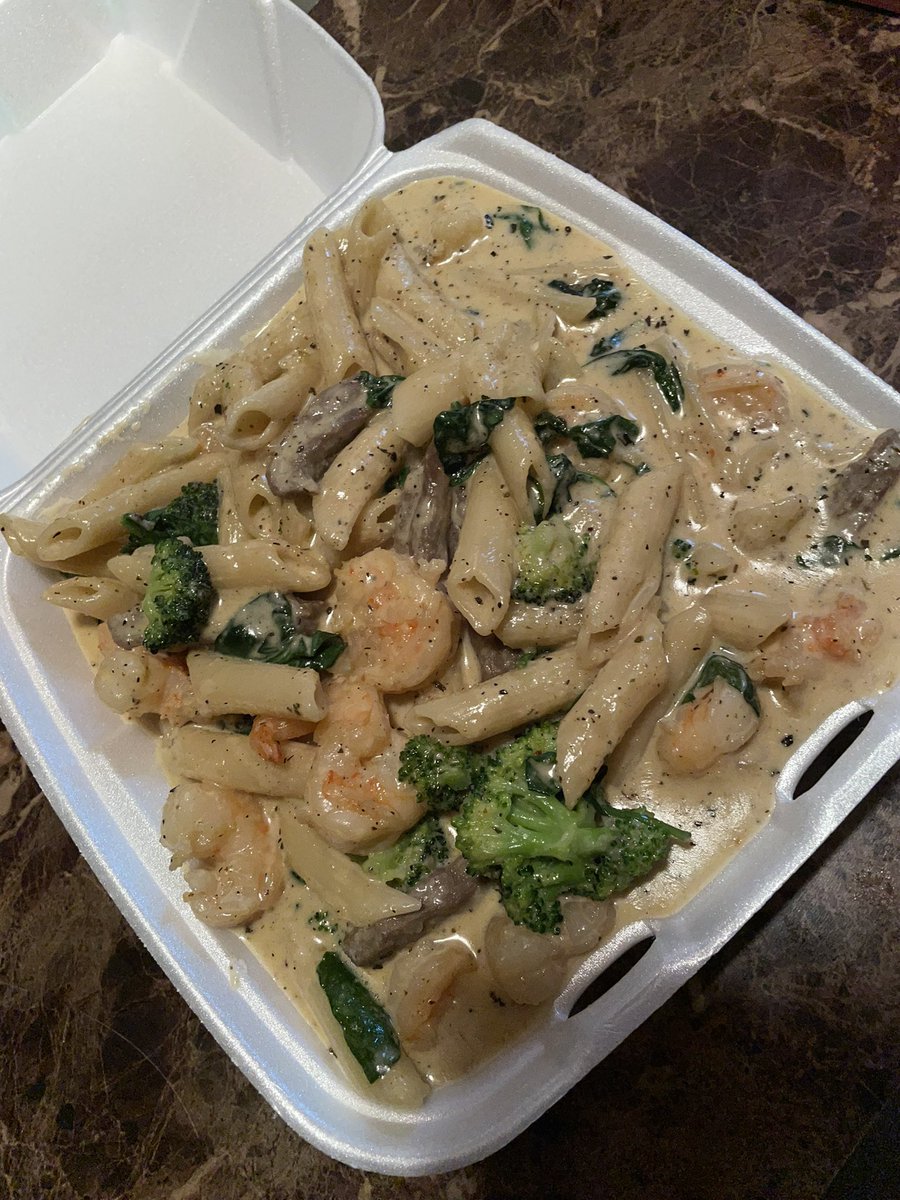 CannonBeats215's tweet image. Sold out. Had to start using back up containers. @OpenKitchen3 #ChefCannon #OpenKitchen215