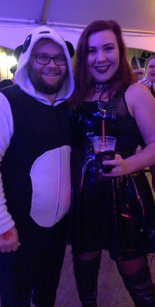 kareI3ear's tweet photo. Three years ago today I went out on our first date with the love of my life. I’ve been nothing but happy everyday since I love you baby https://t.co/XjHKvN5Ohb