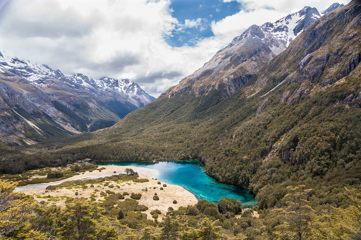 sticksnspoons's tweet photo. Check out the Ultimate New Zealand Travel Planner! >>> https://t.co/LL5UM0ejYt <<< Let us Travel to NZ in 2022. Any takers? #NewZealand #newzealandtravel #newzealandtourism #destinationnewzealand #nz #travelguide #travelplanner #travelblogger #travelwriter #travelblog https://t.co/27h9TfPWlc