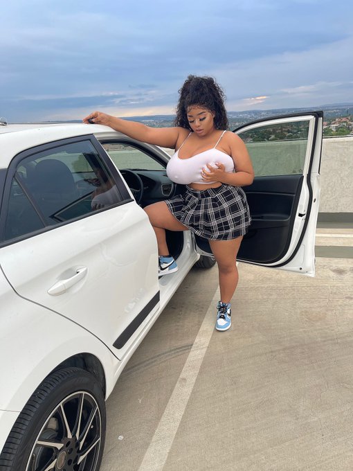 Last day for FREE subscriptions ! Super excited about this month! Can&rsquo;t wait 😛 Click here before I add<a href="/tag/thick"class="tags"><span>#thick</span></a><a href="/tag/poisonivy"class="tags"><span>#poisonivy</span></a><a href="/tag/onlyfans"class="tags"><span>#onlyfans</span></a>