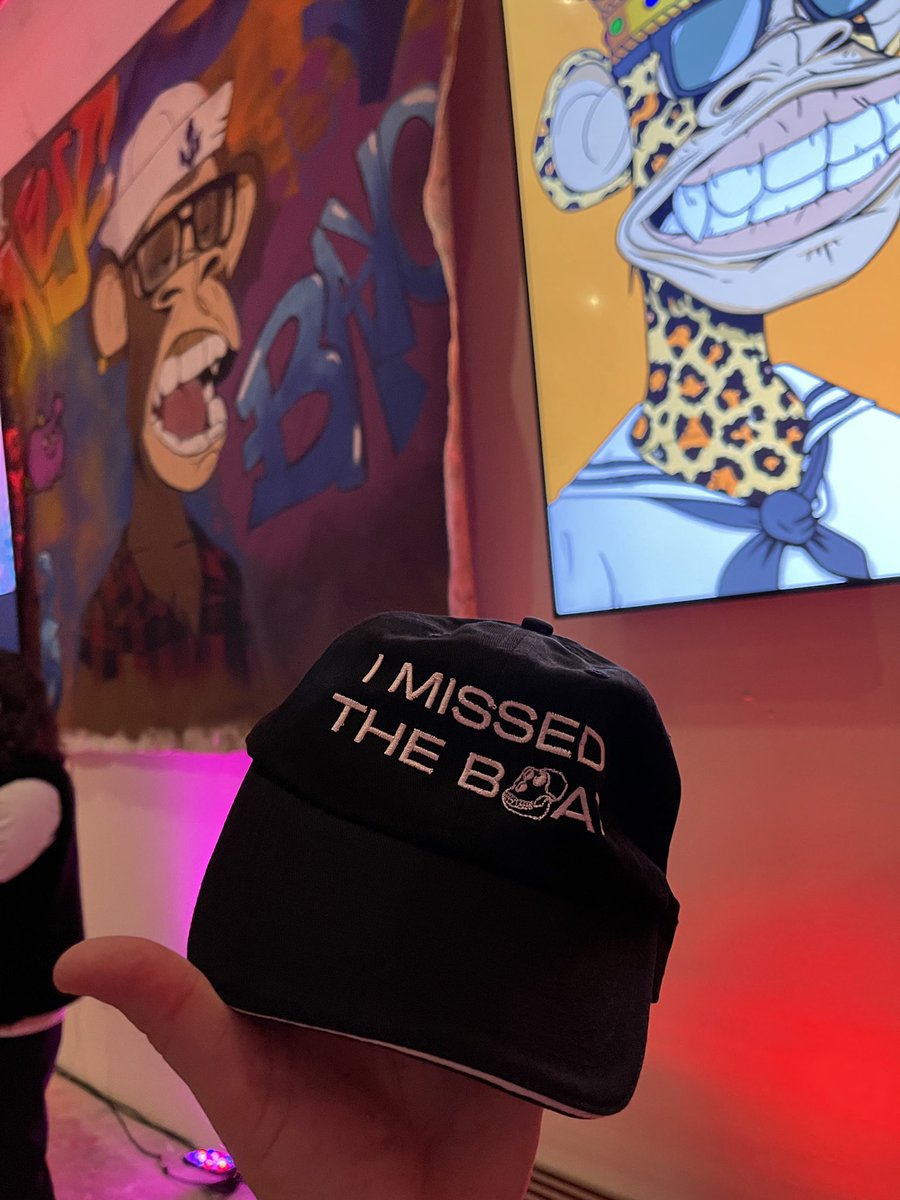 rdm41's tweet photo. The @BoredApeYC team is so incredibly thoughtful. Looks like merch was created for everyone who didn’t make it on the yacht. Totally impressed! #apefest https://t.co/dofLJKzg7U