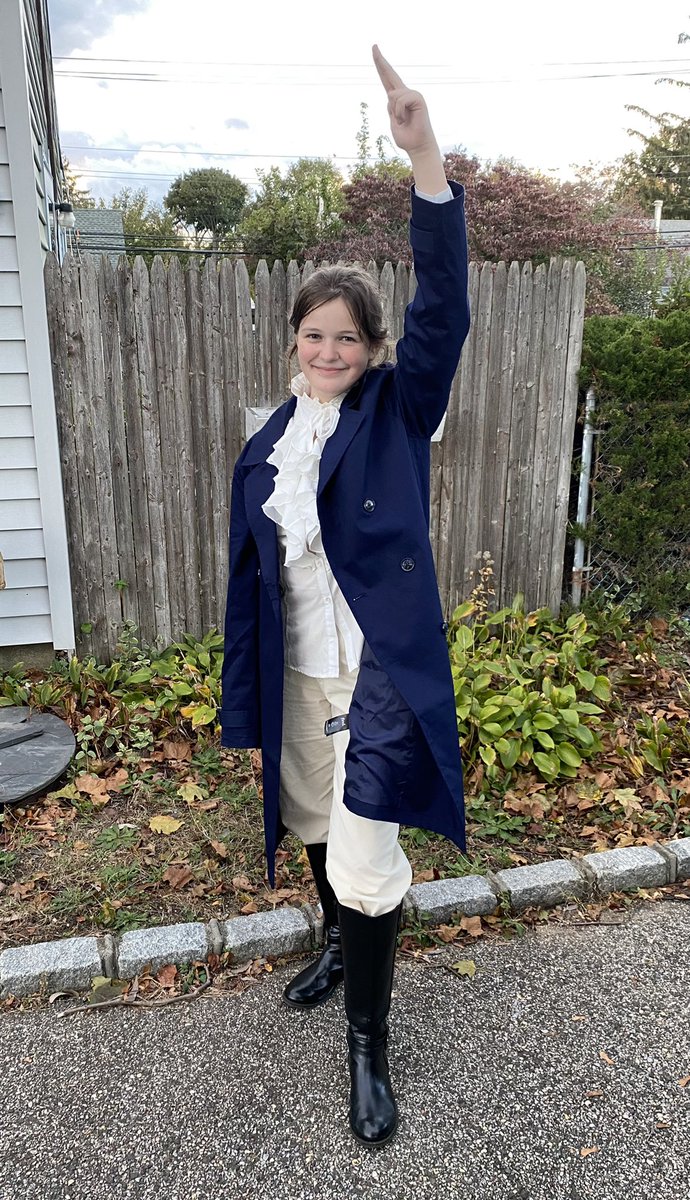 When your daughter wants to dress as Alexander <a href="/HamiltonMusical/">Hamilton</a> for Halloween… 😊 <a href="/Lin_Manuel/">Lin-Manuel Miranda</a> ❤️