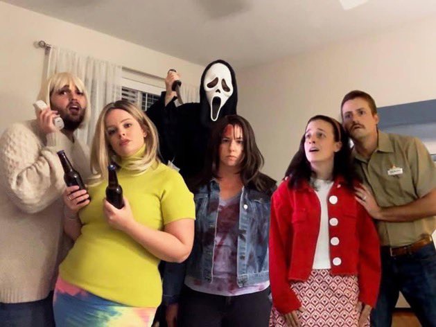 ScreamMovies's tweet photo. Don't f*ck with these originals. #ScreamCostume #HappyHalloween #ScreamMovie 

@fntsyangel @AnxiousCrows @Kerri_Lauren @nicoleshark @ViciousTrollop1 @LRocketto @dovahkweeen https://t.co/bzjPDcQsPp