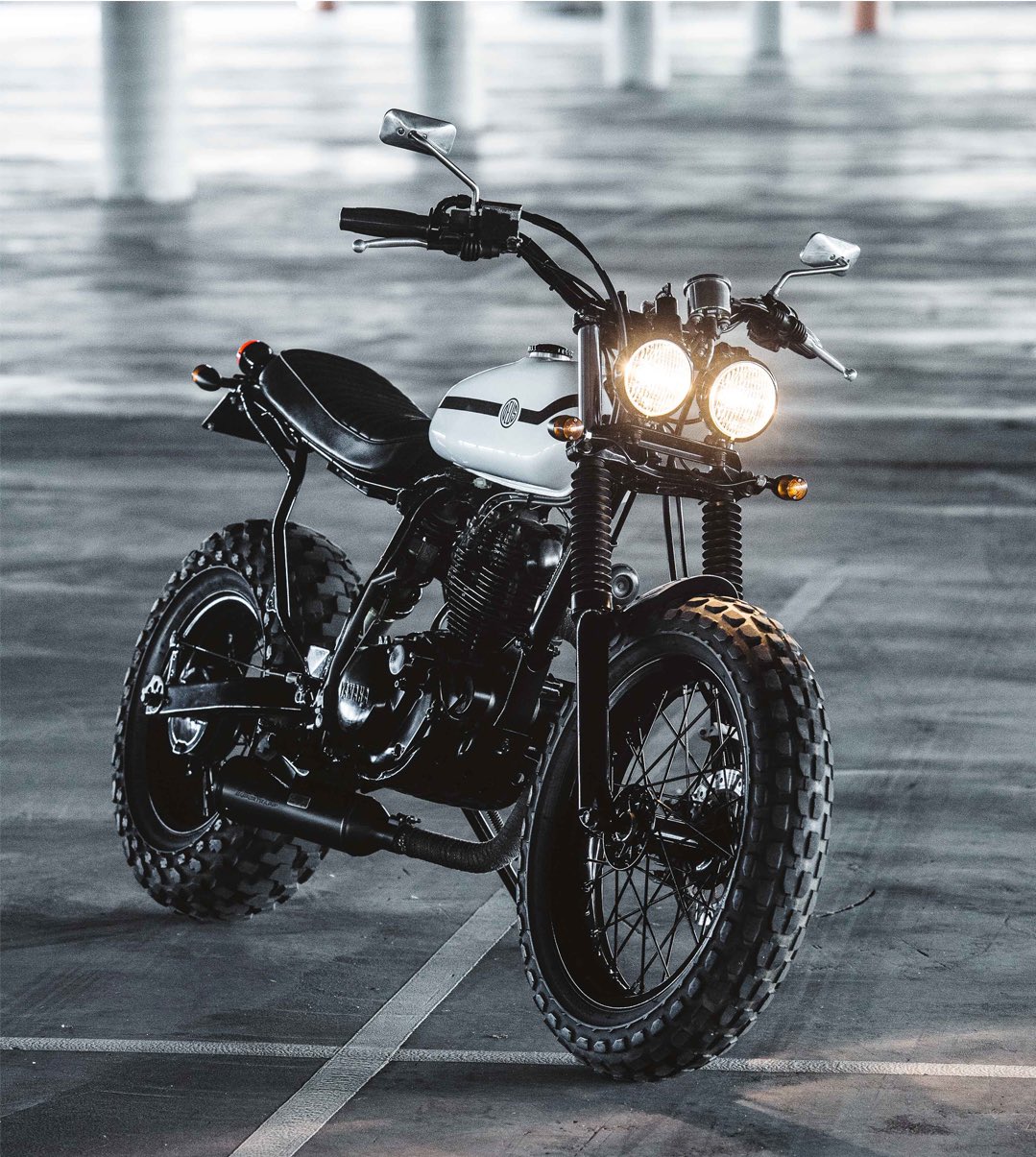 Deus Ex Machina Japan デウス エクス マキナ ジャパン Wake Up The Two Up Deusシドニーのバイクビルダーのジェレミー タジェンドがカスタムした ヤマハtw 225 更に詳しくは デウス 公式ブログでご覧下さい T Co Fowqhwivag Deuscustoms Deus Ex Machina Japan デウス エクス マキナ ジャパン Wake Up The Two Up Deusシドニーのバイクビルダーのジェレミー タジェンドがカスタムした ヤマハtw 225 更に詳しくは デウス 公式ブログでご覧下さい T Co Fowqhwivag Deuscustoms