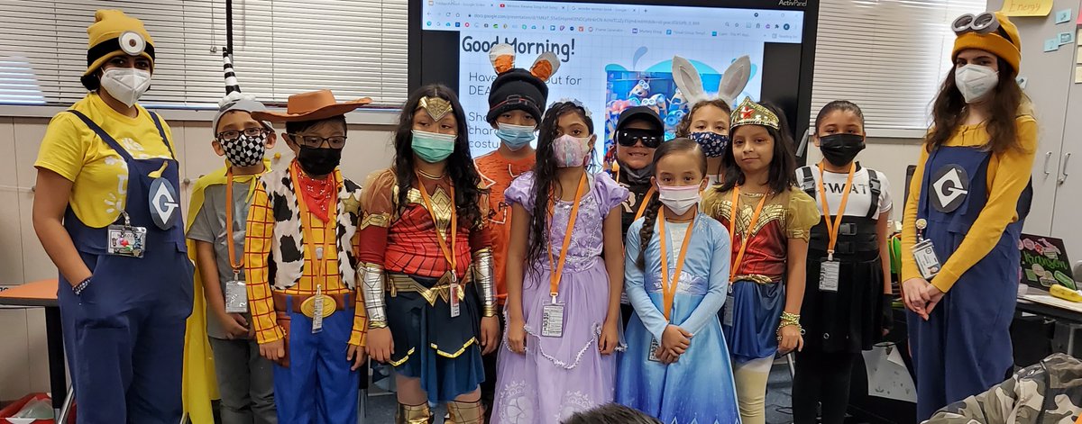 KransonKristina's tweet photo. We have great character @KirkElementary ! #kirkroar #ExpeditionKirk #BookCharacterDay https://t.co/CGHJ2CConV