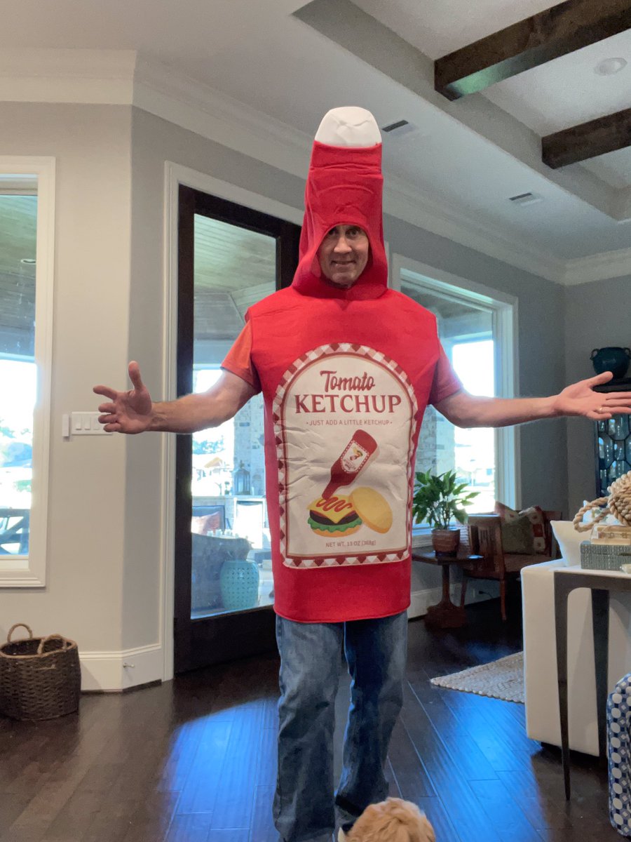 #halloweencostume #Halloween. Maisy is a “HOT DOG” for #VenetianEstates Trick-Or-Treat.   I’m a bottle of ketchup.  Any guess what condiment Nancy is? 🎃🎃🎃