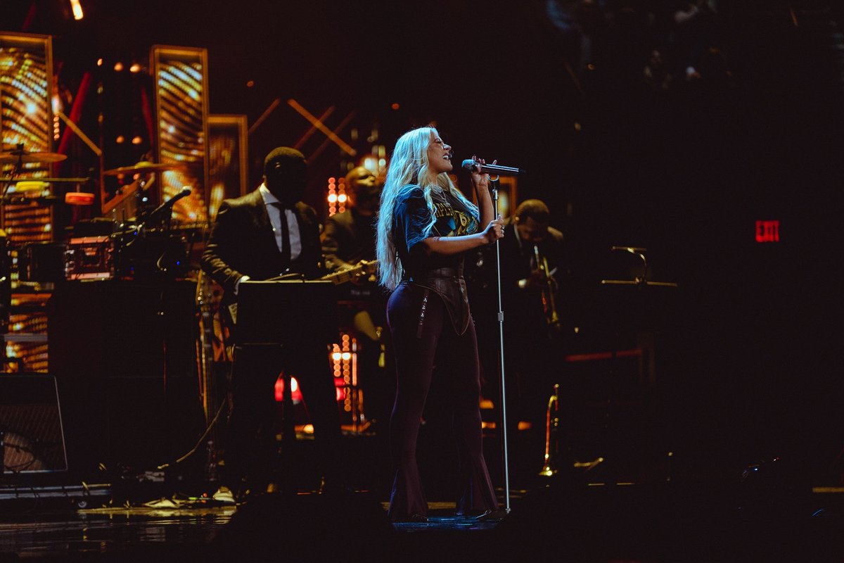 It was an honor celebrating the iconic Tina Turner at the Rock &amp; Roll Hall Of Fame last night!! ❤️ Congratulations to all of the 2021 inductees on your incredible achievements 💋