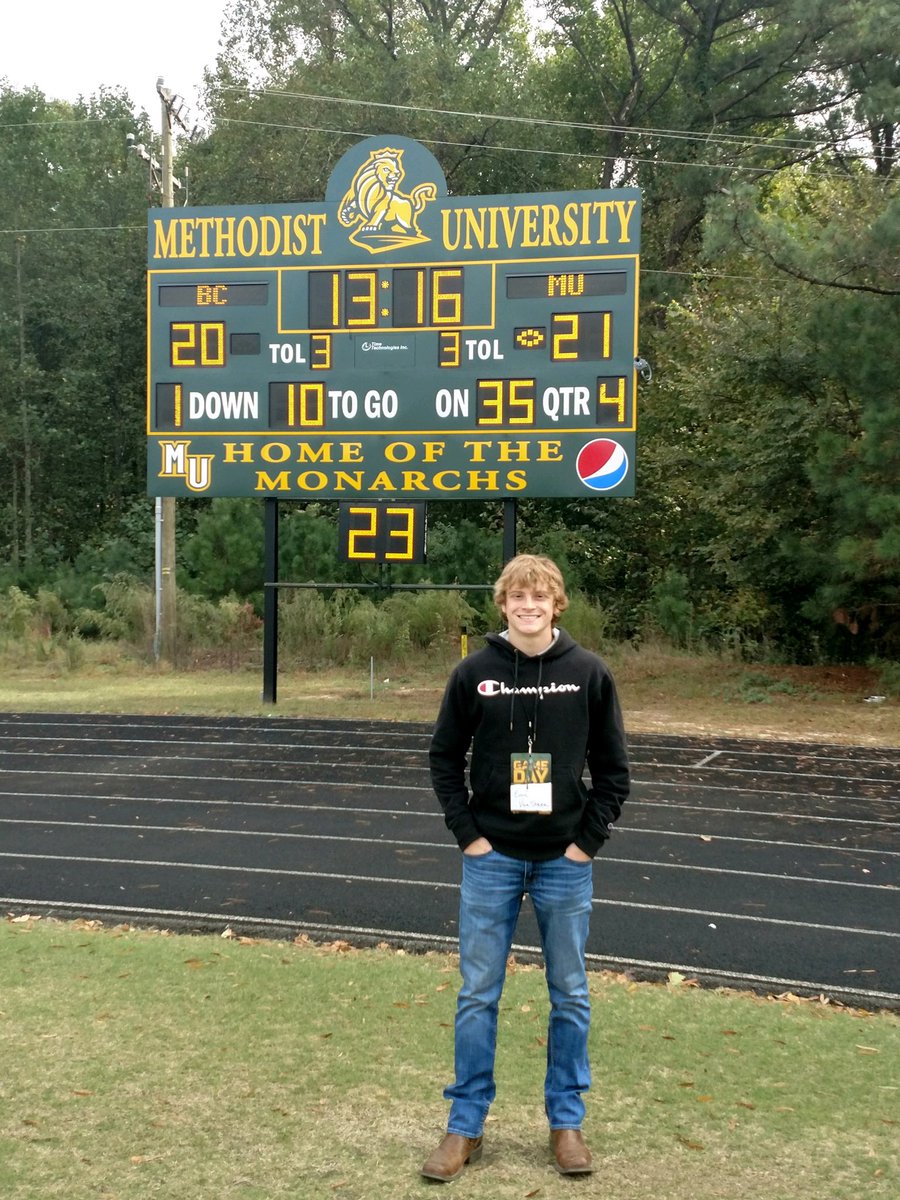 Evan_VanSteen's tweet photo. Thank you @Methodist_FB @CoachDwill9 for having me for a game visit! We had a great time and hope to be back soon! https://t.co/zZ2F83nxH7