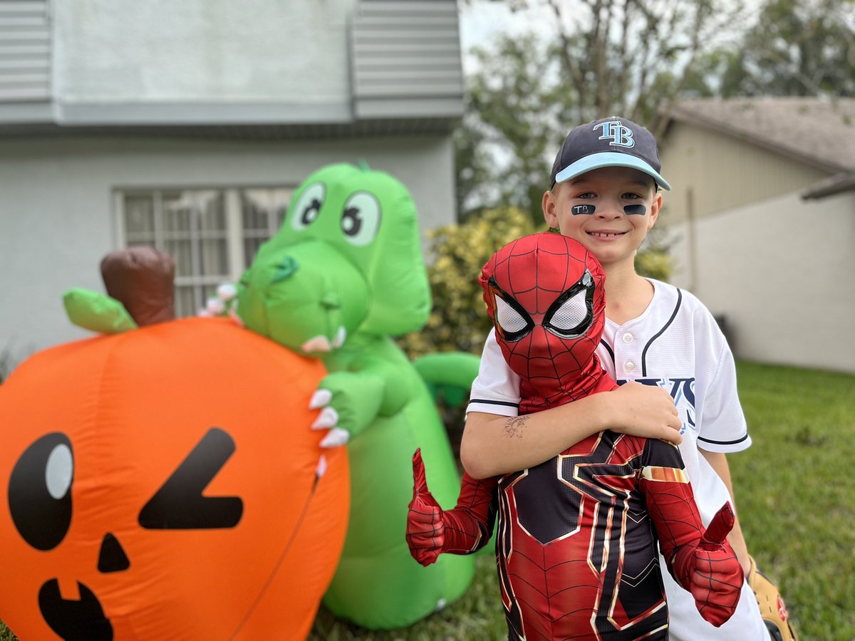 kmaloney54's tweet photo. Halloween with #SamKM as Spider-Man, and #MaxLeo as @KKiermaier39 !!! https://t.co/9Hk19Pbji4