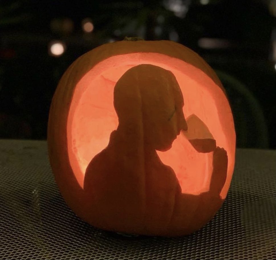 Fantastic #pumpkincarving from #theOldBridgeHuntingdon, well done guys!! 🎃🎃🎃🎃

Nothing scary about our #ParisWineTastings though! Check out our reviews and come and see for yourself.  

🍷👻 Happy Halloween!! 👻🍷

#thingstodoinParis