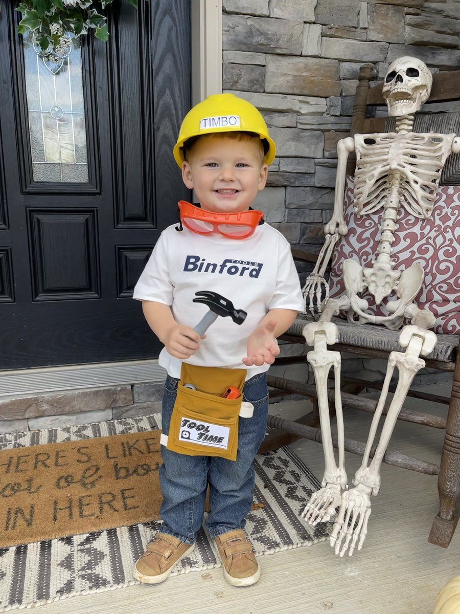 SaraJill21's tweet photo. Our little “Timbo” has been SO excited to be “Tim the Tool Man” for Halloween! His grunts are almost as good as @ofctimallen does! 🧰🛠 

#TimothyGrant #ToolTime #TrickOrTreat #Halloween2021 https://t.co/HULg791xzF