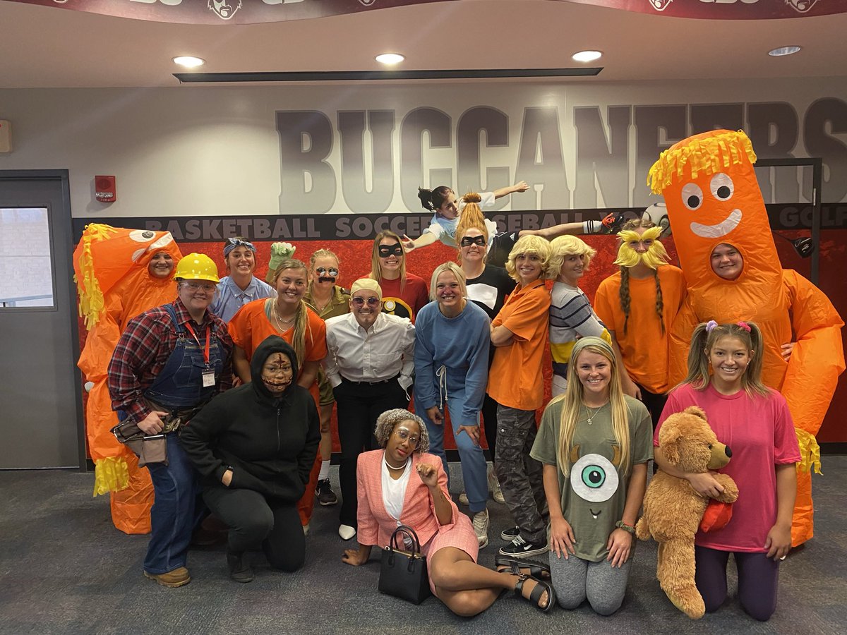 CBUBucsSb's tweet photo. Happy Halloween!! https://t.co/yETY4EkwtF