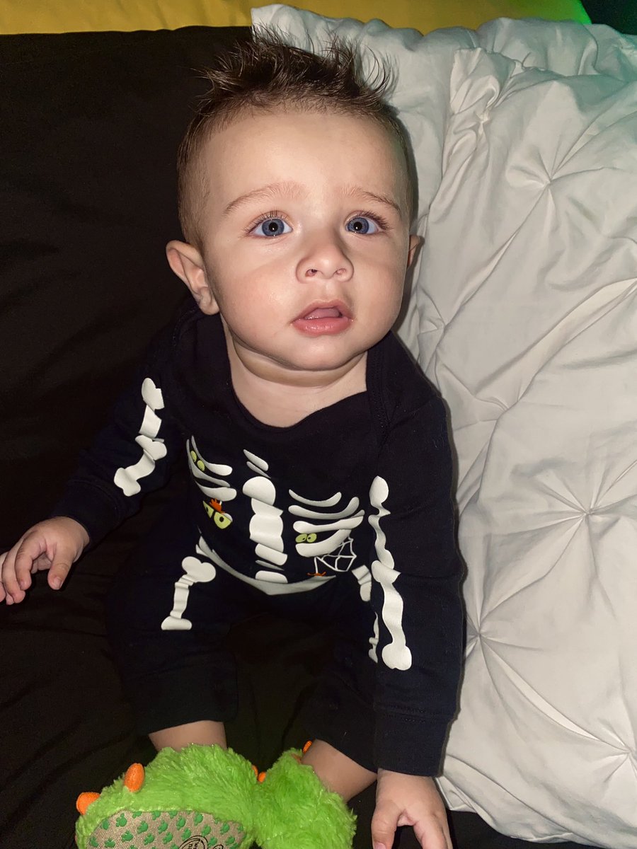 leesleyj7's tweet photo. Jacob’s first Halloween 👻 https://t.co/biLBzHrFHp
