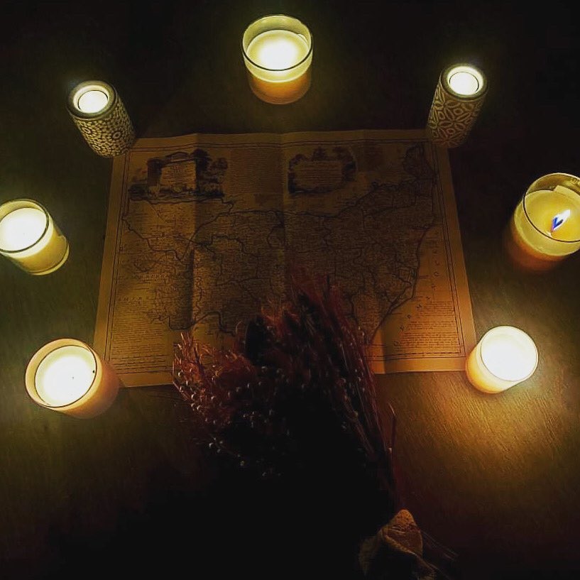 Nine_knocks's tweet image. Happy Halloween from us at Nine Knocks! We have some exciting projects coming soon! In the meantime, why not check out our YouTube and watch The Unfinished Tales playlist for your fix of spooky ghost stories! 👻🎃

#horror #horrortheatre #ghoststory #halloween #ghost #theatre