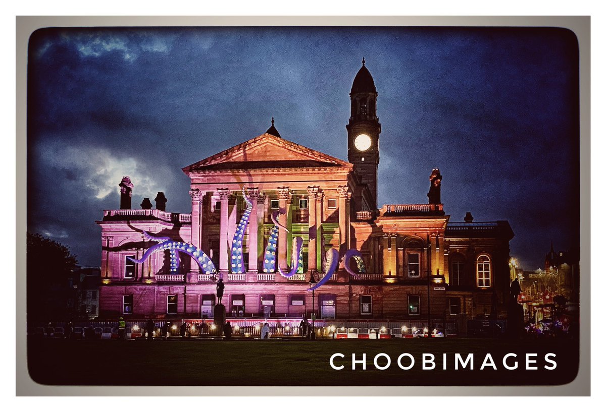 garyckerr's tweet photo. #Paisley #Hallowfest https://t.co/5gzabDQWAI