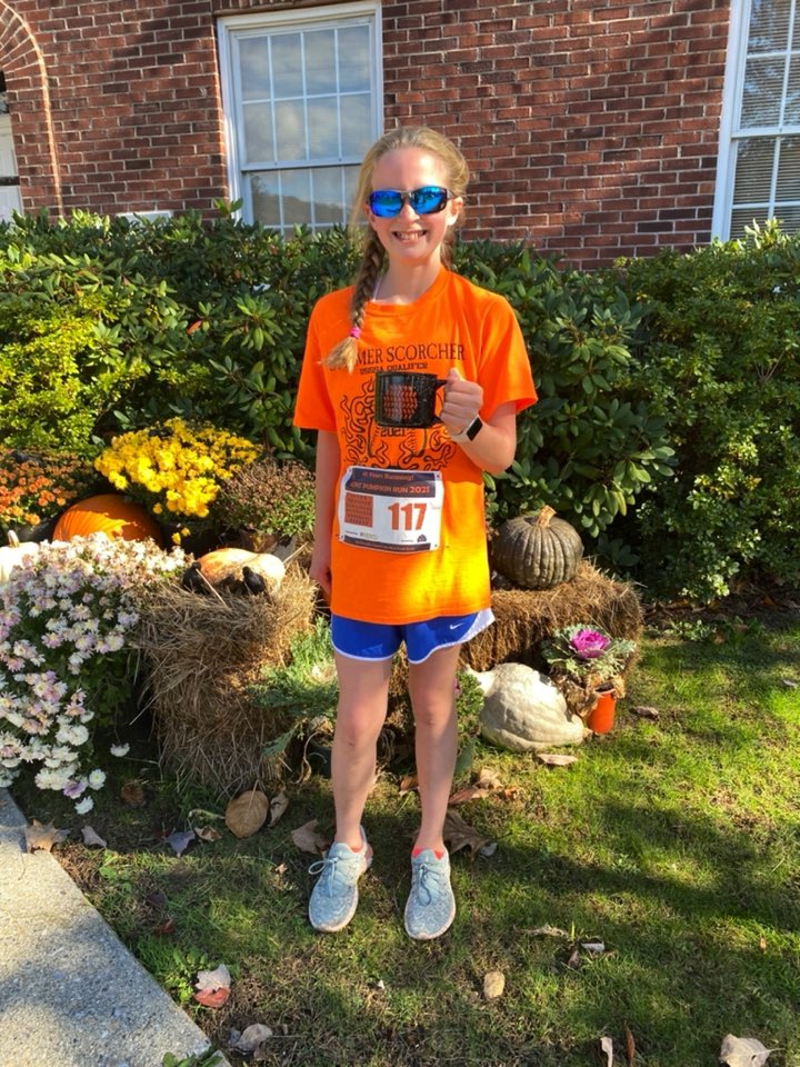 carolinef6709's tweet photo. @SMS_SURGE She ended finishing 93rd overall out of over 400 runners and 1st in her age group! https://t.co/dk3PTV7Gcl