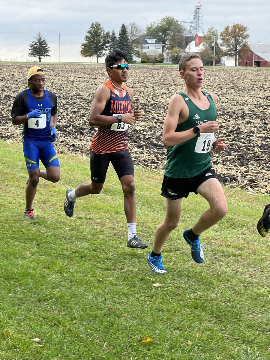 MizCoach's tweet photo. @mortoncollege #panthers performed exceptionally well at NJCAA D2 Regionals &amp; the Skyway Conference, with Season bests and PRs, respectively, across the board, and top finishes. #proudcoach #xc #crosscountry #crosscountry https://t.co/ggvQ8eTwVN
