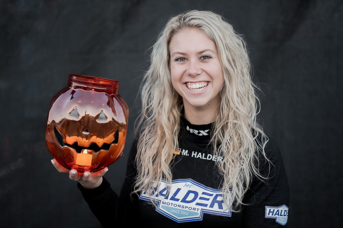 Michelle Halder tweet media