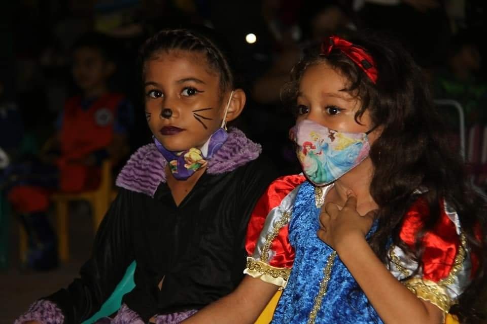 InderBarranca's tweet photo. 📢😊¡Un sábado super dulce en el Parque Ciudad Bolivar! ¿ Qué queríamos? ¡Ver sonrisas! 😊 Pal' Parque trae diversión y muchos juegos para ellos 🎉🎊

@alcaldiabarranc @LydaChristian18 @juegoyninez @ConsejeriaNinez @GennySarmientoD https://t.co/8OpTgDfT8Z