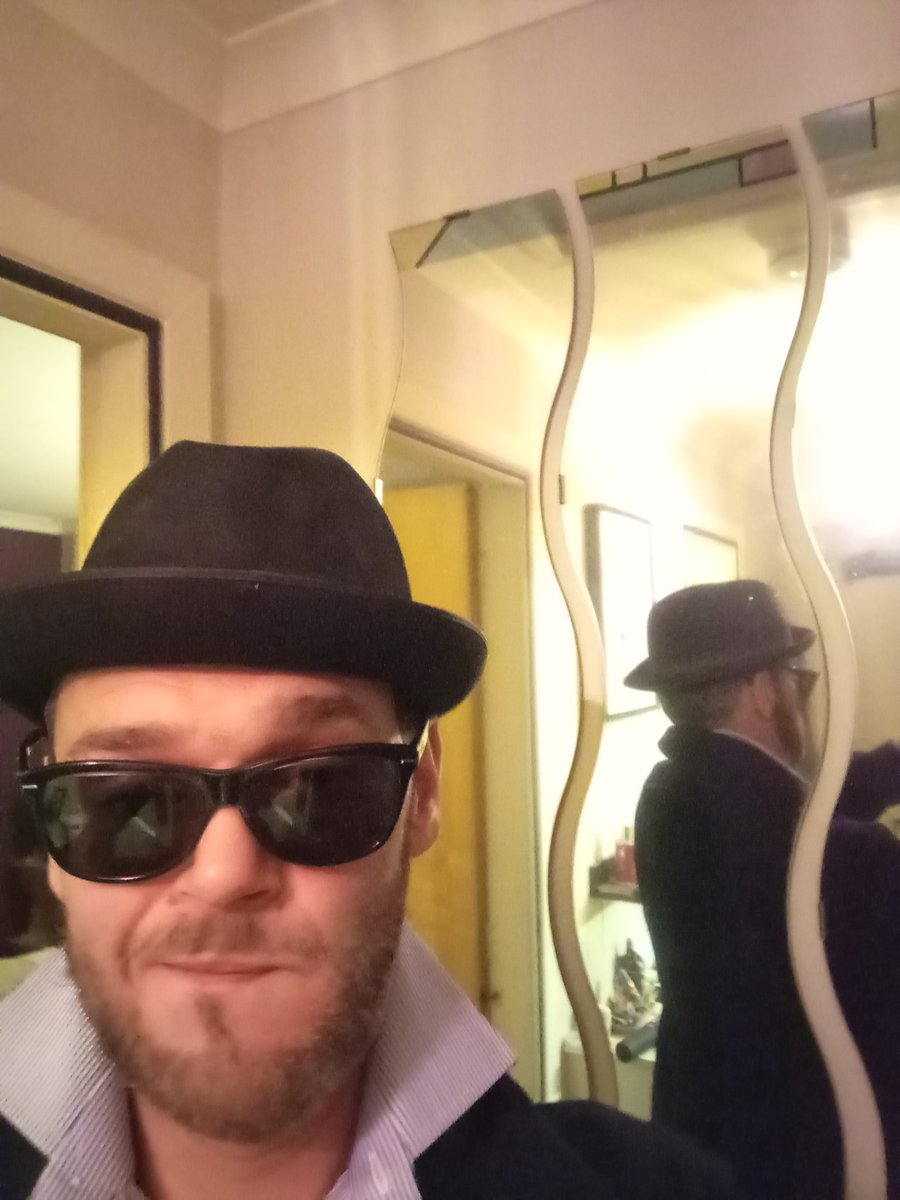 JasonImrie1's tweet photo. Happy All Hallows' Eve MF 😎 https://t.co/ckbxTul85f