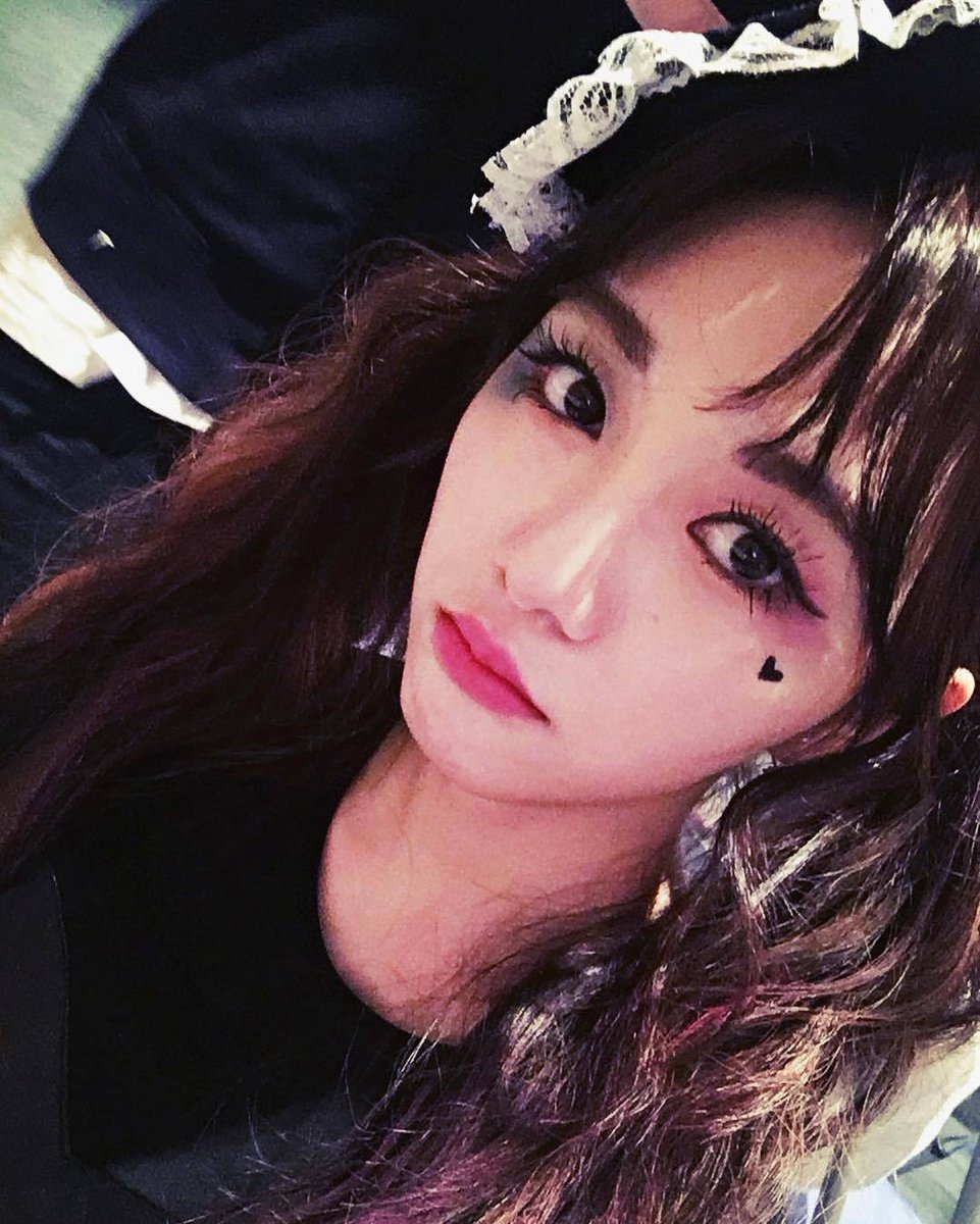 kwonminapicts's tweet photo. Happy Halloween 🎃 https://t.co/2Axlq7KT2A