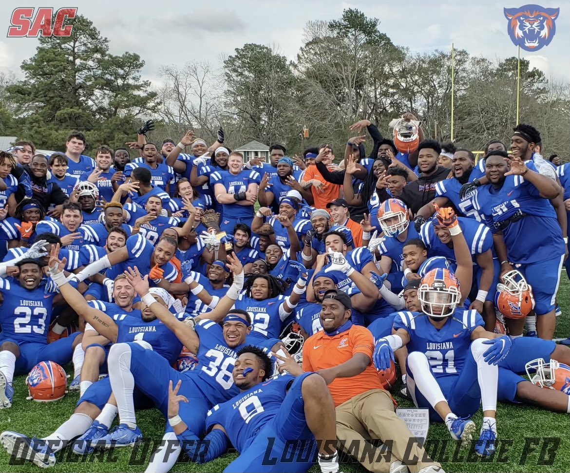 After a great talk with @CoachJFreeman89 I am extremely blessed to say I have received an offer from @LC_ftball 🟠🔵 <a href="/Orr_JBlaine/">Coach Orr</a>