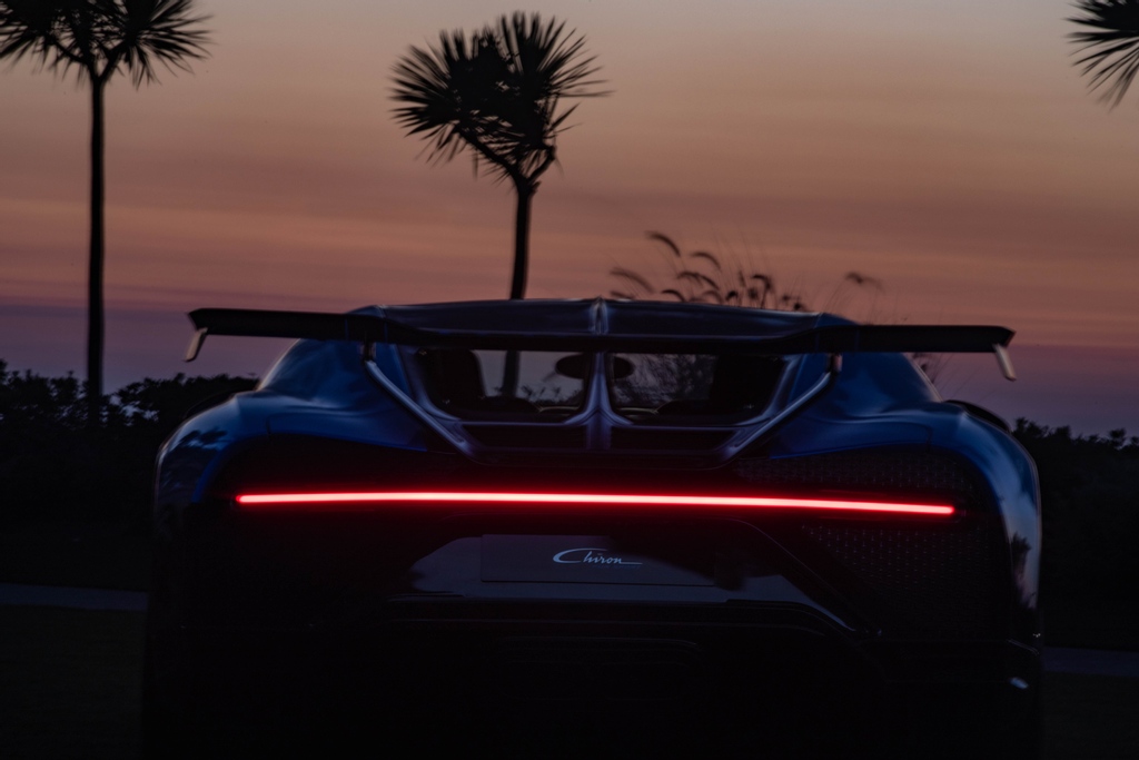 Bugatti_NB's tweet photo. Happy Halloween from Bugatti Newport Beach! 🎃

Wishing you all a safe and fun night!

#Bugatti #BugattiNewportBeach #BugattiNB #NewportBeach #California #Chiron #Pursport #ChironPurSport #HappyHalloween #Halloween https://t.co/TPYh5BppMQ