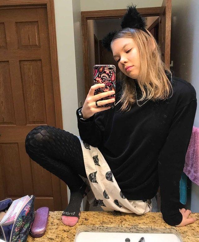 OnceUponA828's tweet photo. I feel cute =^.^= https://t.co/W8Y9mdFUQM