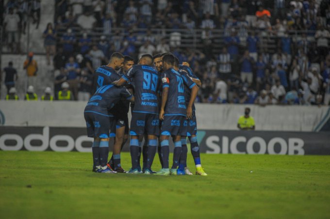 Equipe do CSA vem mostrando força com a união do grupo em busca da vaga de acesso. Foto: CSA/Twitter