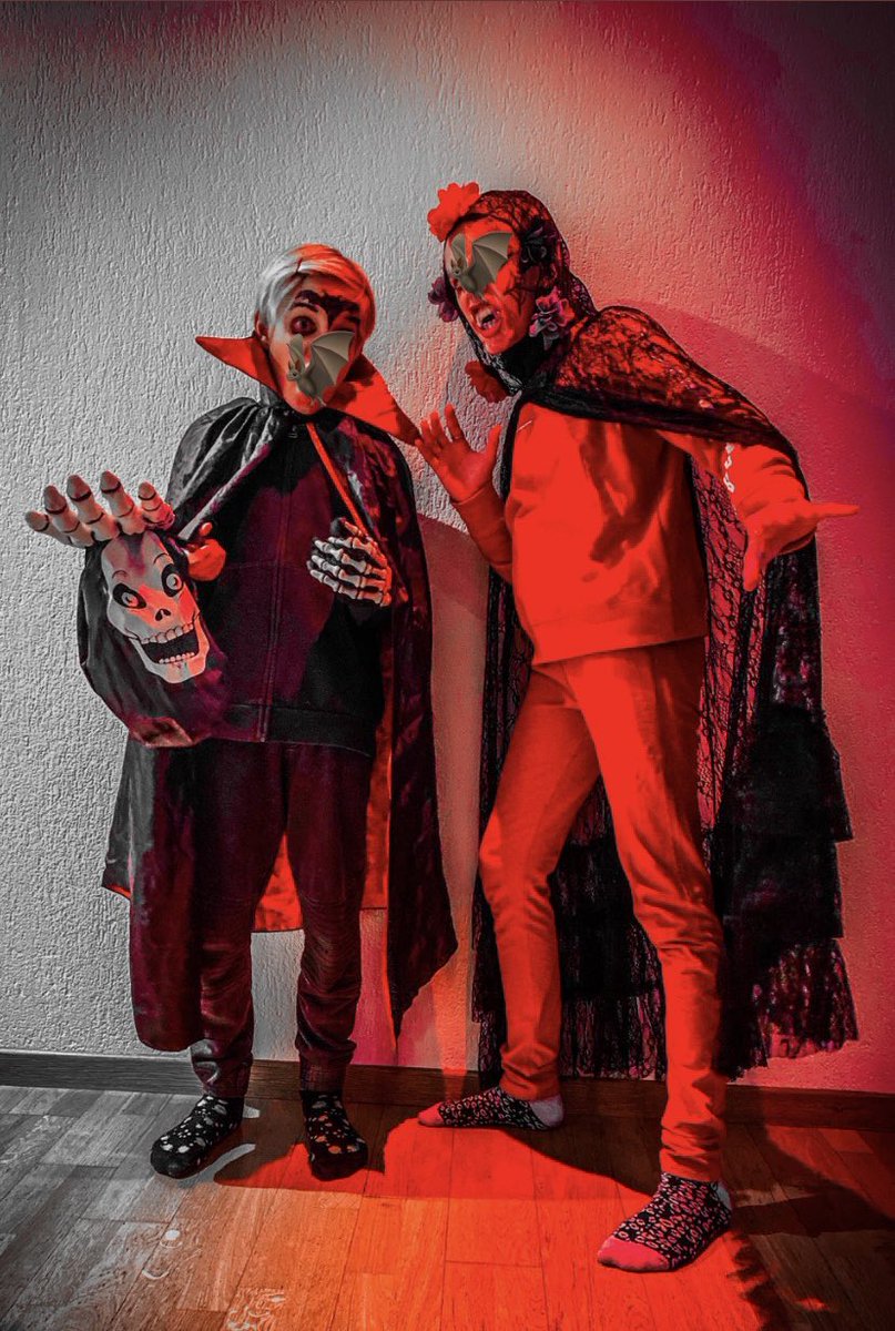 by_sasabo's tweet photo. I'm going out to get a bite to drink. .
.
.
.
.
.
.
.
.
.
.
#halloween #bysasabo #halloweencostume #vamp #vampir #bysasabo #happyhalloween #halloweenspirit #photo #horror #trickortreat #fun #foto #scary #photooftheday #horror #happy #spooky #bern #blood #creepy #halloween2021 https://t.co/XTu7na97Rf