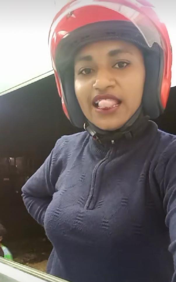 Gemaspanta's tweet photo. Baku isap boleh syg😋 https://t.co/aqYyrYPuvS