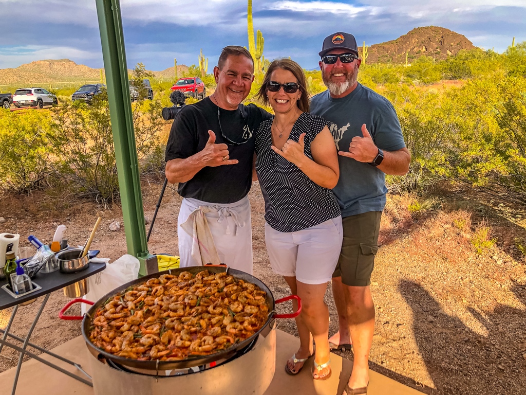 It wasn't all work and no play....this my friends is what you call a pan of amazing, glorious deliciousness!!!  
Check out @thehungrycubanadventures on YouTube youtu.be/AWBGqu7z7sY
#picachopeak #y2v #rvvolunteers #nomadlife #rvcooks #fulltimerv #rvfriends #bestpaellaever