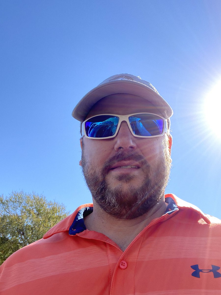 cbharv75's tweet image. Going for my @harryhiggs1991 impression on the course today.  #onthecourse #GolfLife