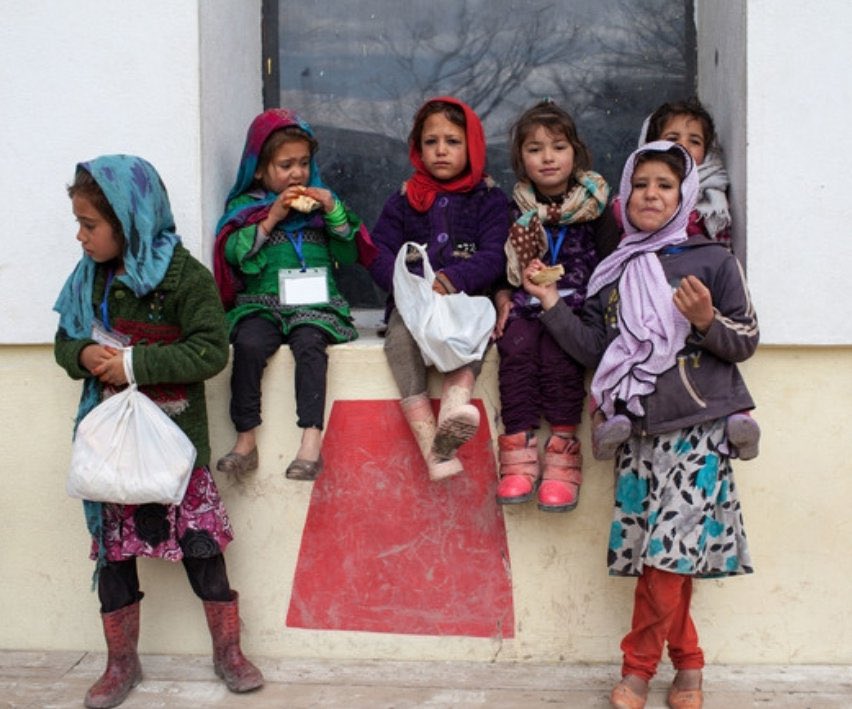 mujtabaharris's tweet photo. Did you know tonight about 2 billion people will go to bed hunger?
According to the studies we waste 66 tones of food per sec which can help billion people
Did you know more than 22 million Afghans don't have one-time proper food? 
Stand for humanity and stop this starvation.! https://t.co/lvGY8u1myD