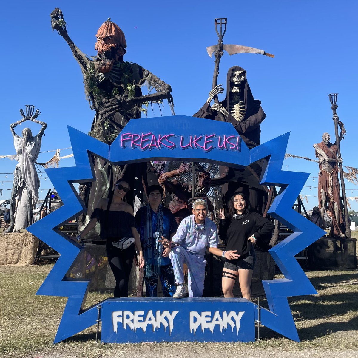 sylverx47's tweet photo. 1st festival back was an adventure haha ๐ค๐๐ #FreakyDeaky #EDMFamily #TexasEDMFAM @FreakyDeakyTX @FreakyDeakyFam https://t.co/FyoBnjYMgA