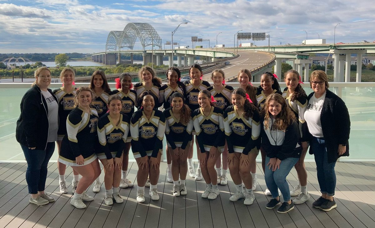 DHS Cheer tweet media