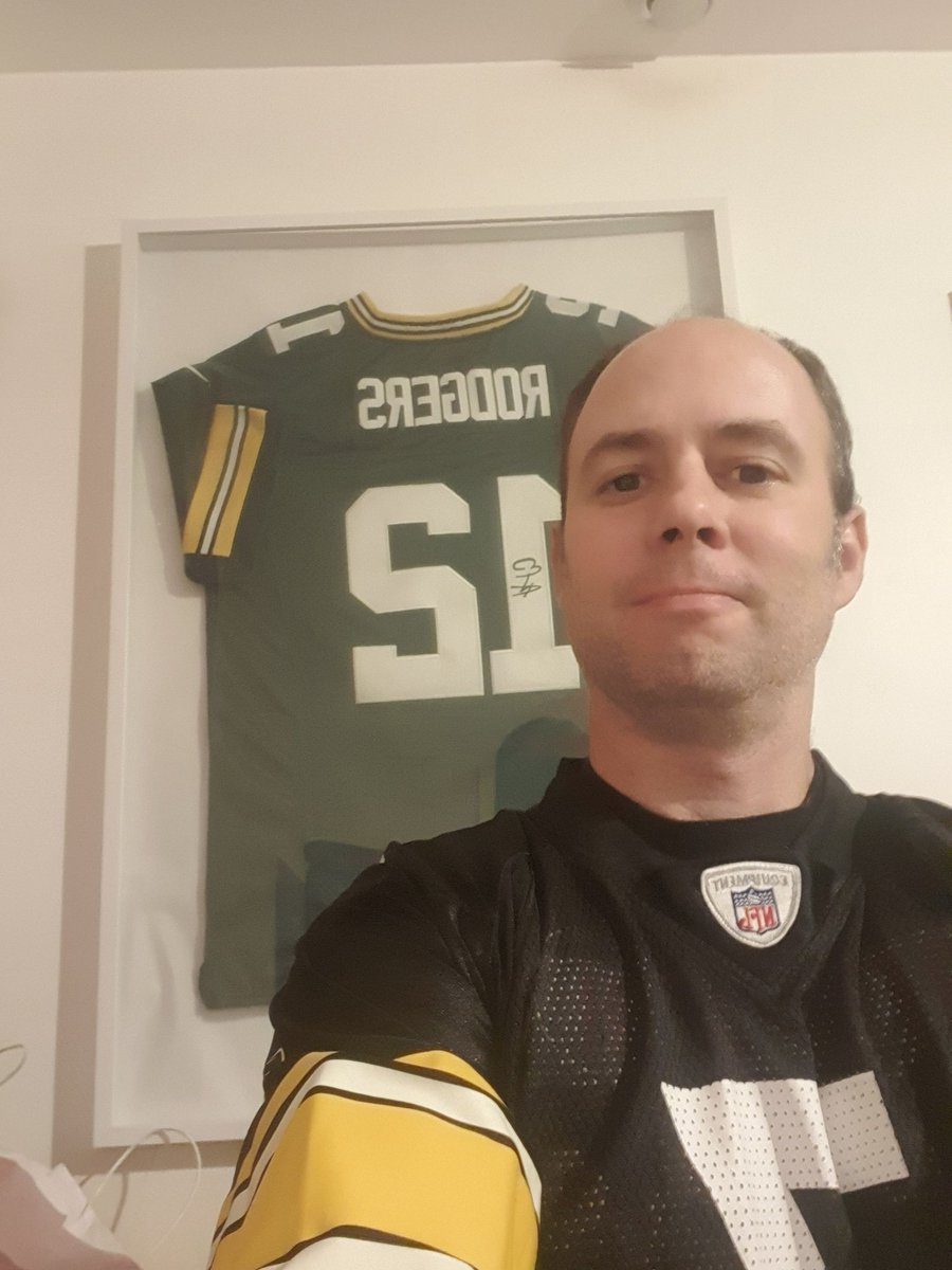 DelormeBertrand's tweet photo. #lequipeNFL go Pittsburg ! https://t.co/7uutOlFyJC