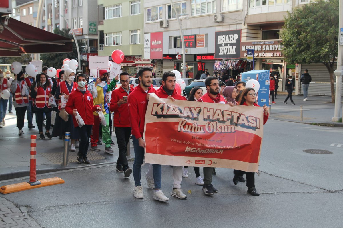 Her zaman olduğu gibi Kızılay Haftası’nda da sokakları kırmızıya boyadık. Haftamız kutlu olsun 🌙❤️
#iyigeleceksin