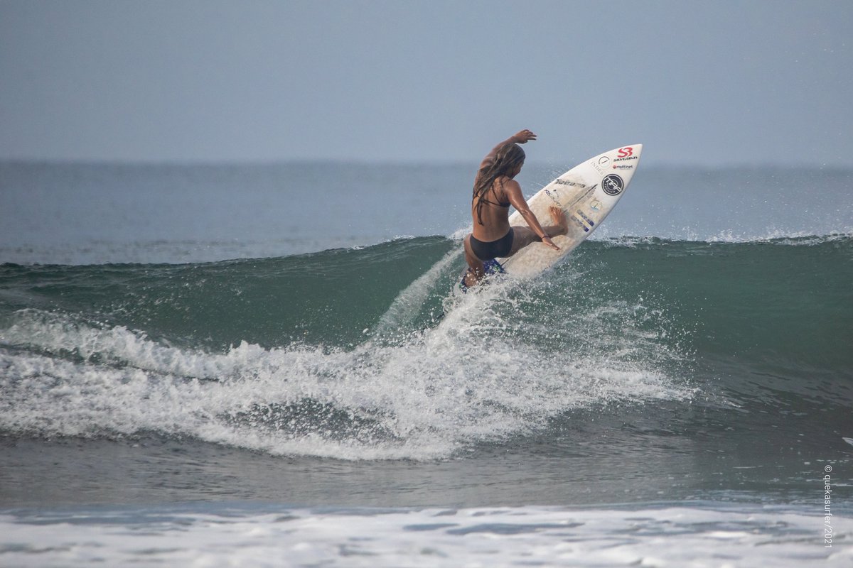 quekasurfer's tweet photo. Julissa Castillo, 13 años ganó  su categoría sub 16 en el recién finalizado Circuito Nacional de Surf 2021.
Castillo es local de playa Conchalio y fue convocada a la pre selección con vista para el próximo mundial junior de la @ISAsurfing que se correrá en nuestro país el 2022 https://t.co/46NxtHH20W