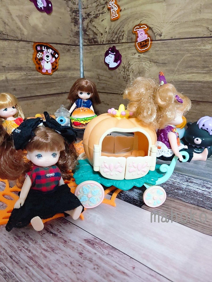 IRiccachan's tweet photo. 日が開けてしまったけど、
HAPPY HALLOWEEN♡

#ハロウィン2021 
#リカちゃん
#100均ドール部 
#ミニチュア
#ガチャガチャ https://t.co/C9vyzt1Uxx