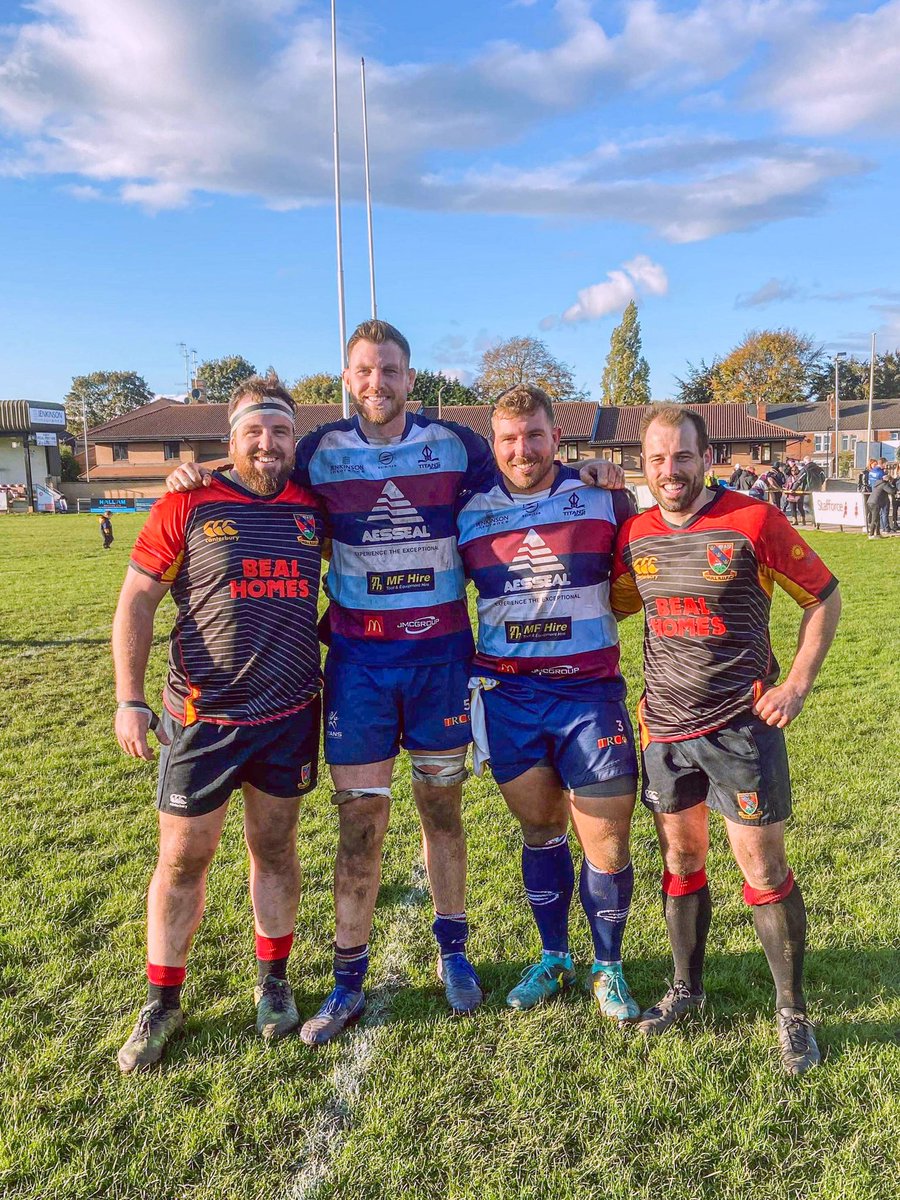 Some familiar faces 🏉 @cardiffmetrfc #uwicrugby