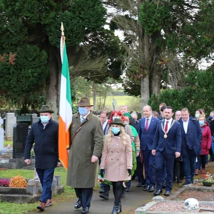 DublinSWFF's tweet photo. Deputy @JohnLahart TD, cllr @tcos1804 and local area rep @adamsmythff Join @MichealMartinTD and the @fiannafailparty for the commemoration of Wolf Tone today.

@OgraFiannaFail  @ogra_kildaresth @OgraKildareNth https://t.co/tgRQ9Gg5qP