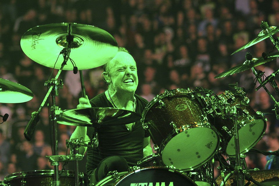 MetSince1981's tweet photo. 📆 El 31 de Octubre 2009, @Metallica se presenta en el Colisée Pepsi en Quebec City en Quebec, Canadá.
Este show, más del día 01 de Noviembre, fueron lanzada en material oficial en DVD &amp; Blu-Ray #QuebecMagnetic.
#Metallica #HappyHalloween2021 #METALLICAMetalUpYourAss🗡🚽 https://t.co/ovAvHp5X0A